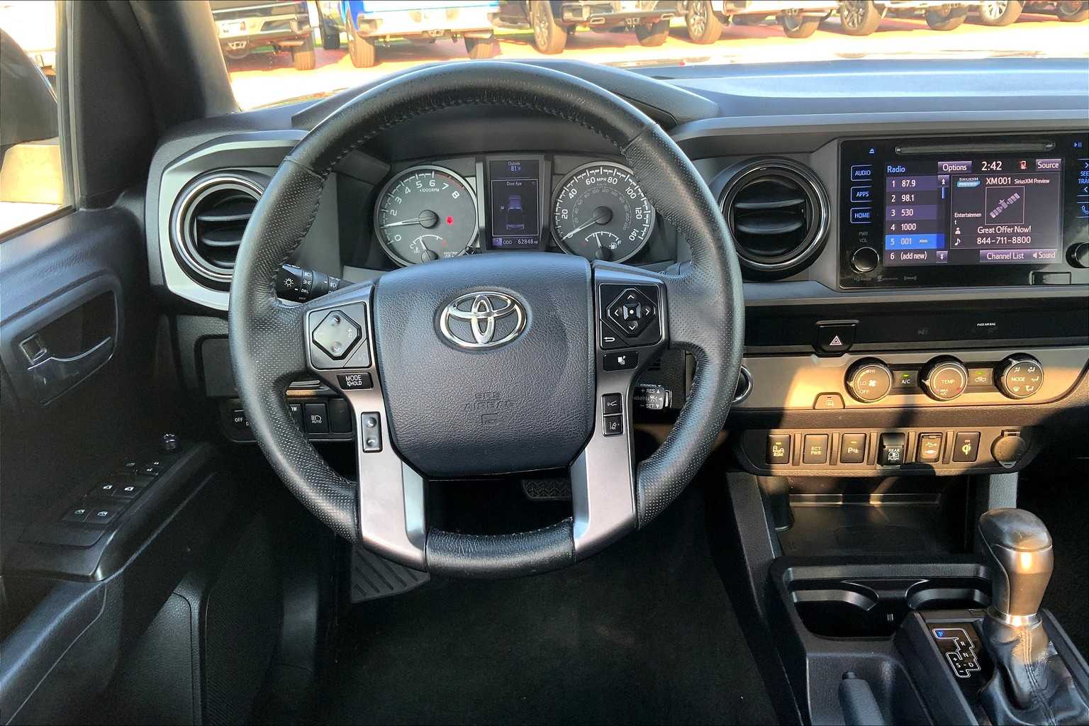 2019 Toyota Tacoma TRD photo 10