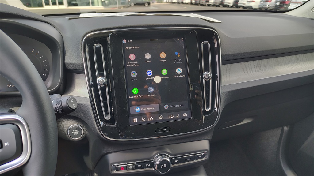 2026 Volvo XC40 Core photo 20