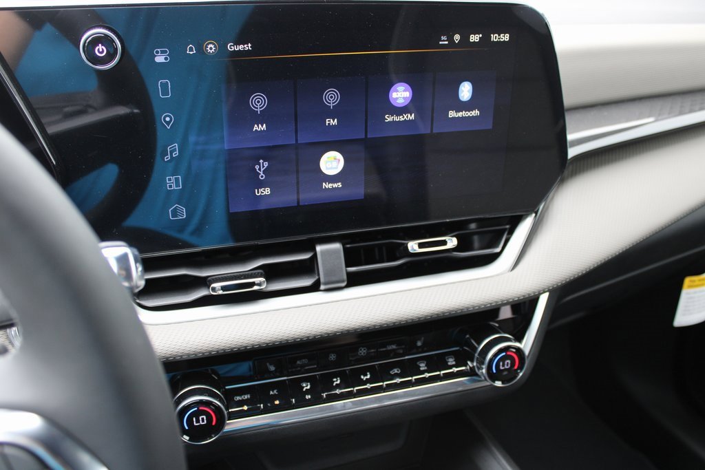 2026 Chevrolet Equinox LT photo 18