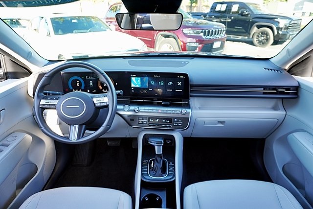 Used 2025 Blue Hyundai SEL image 17