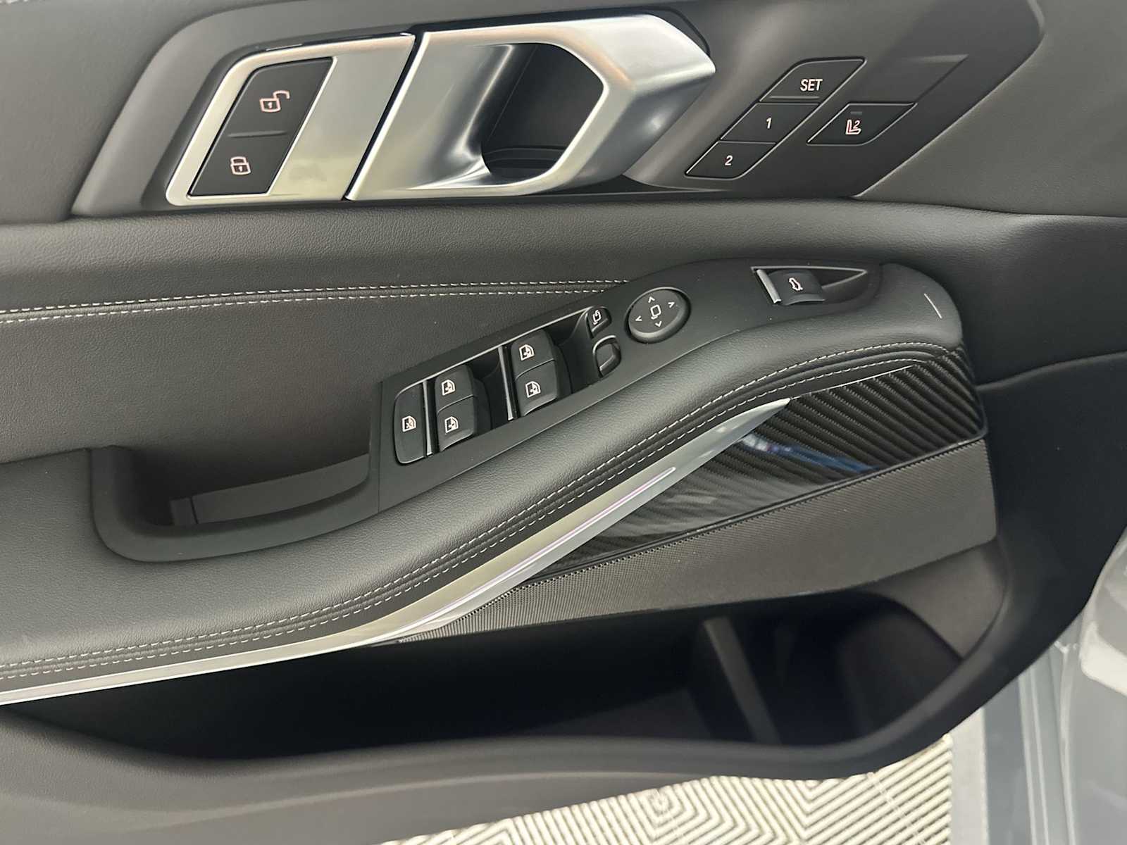 2026 Bmw X5 M60i photo 13