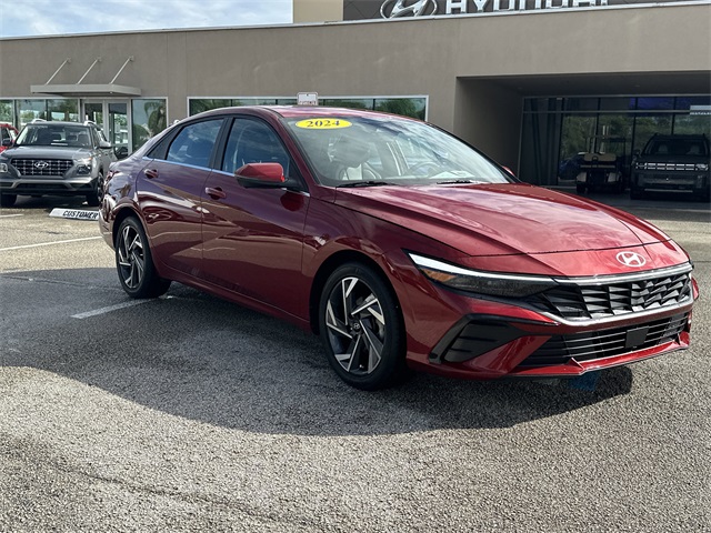 2024 Hyundai Elantra Limited photo 3