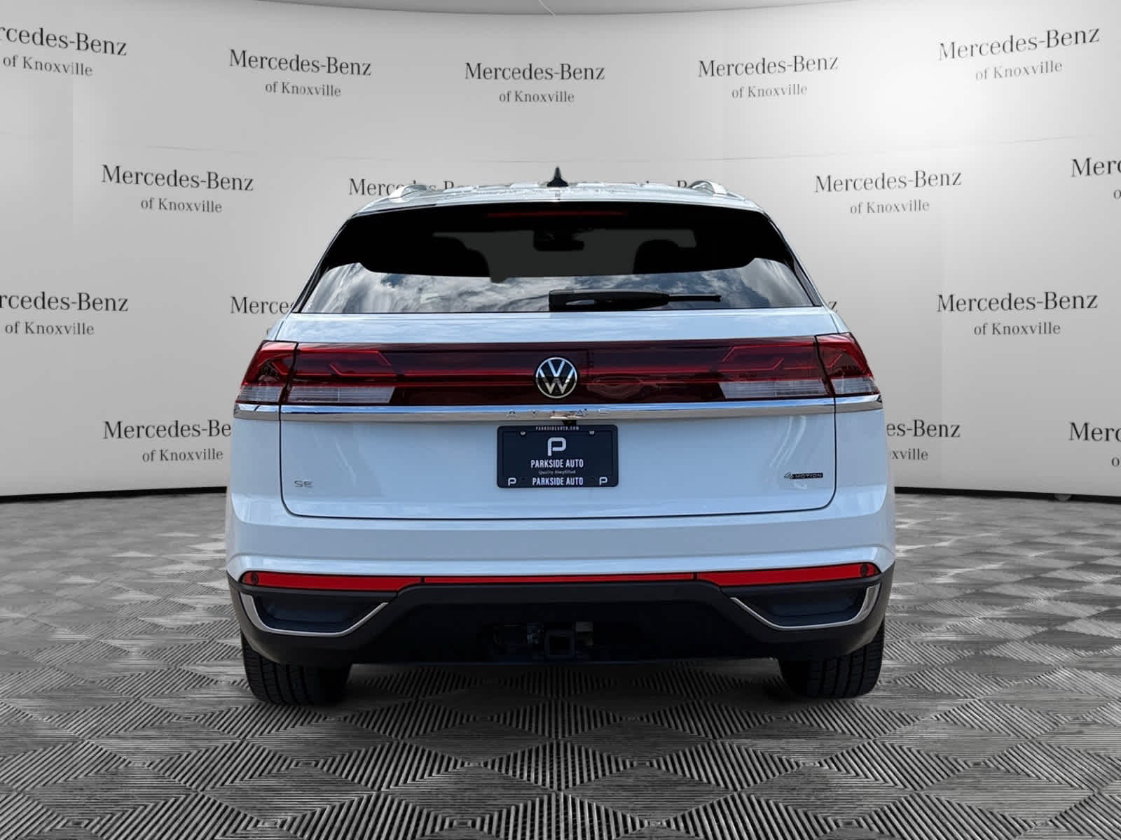 2024 Volkswagen Atlas Cross Sport SE Technology photo 3