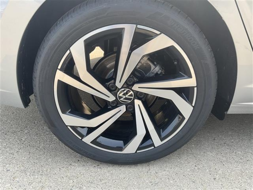 2025 Volkswagen Jetta 1.5T Highline photo 3