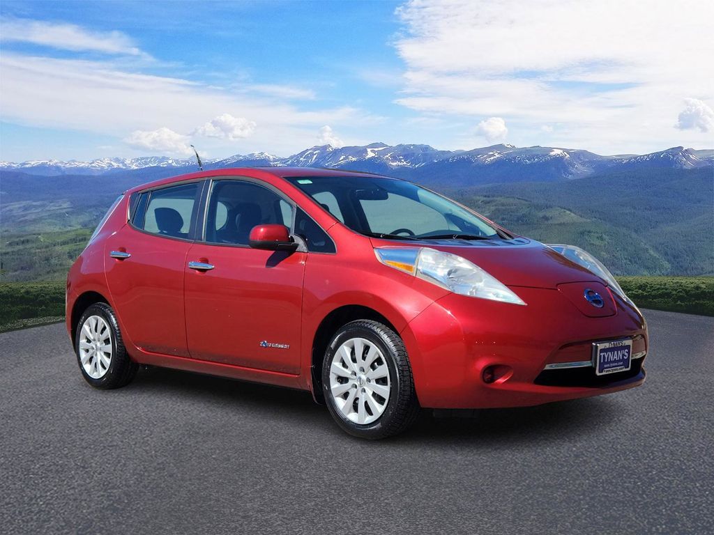 2015 Nissan LEAF S