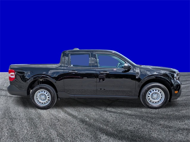 2025 Ford Maverick XL photo 2
