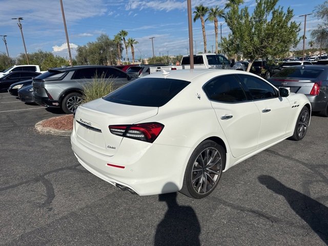2023 Maserati Ghibli Base GT photo 3
