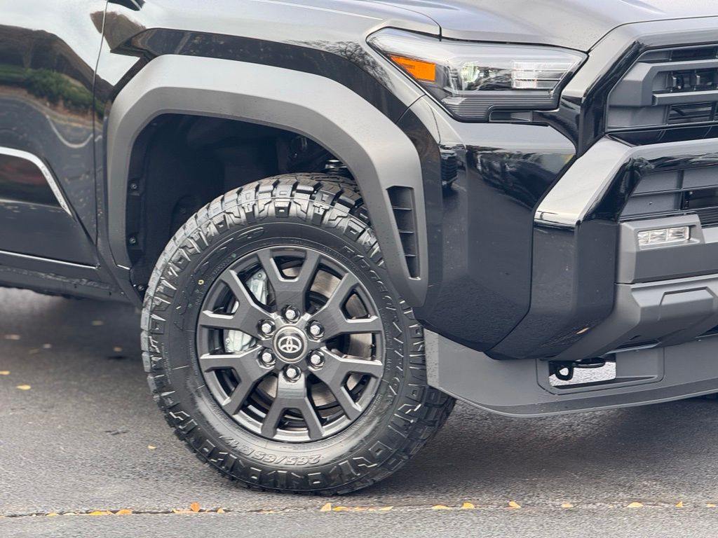 2025 Toyota 4Runner SR5 4WD photo 3