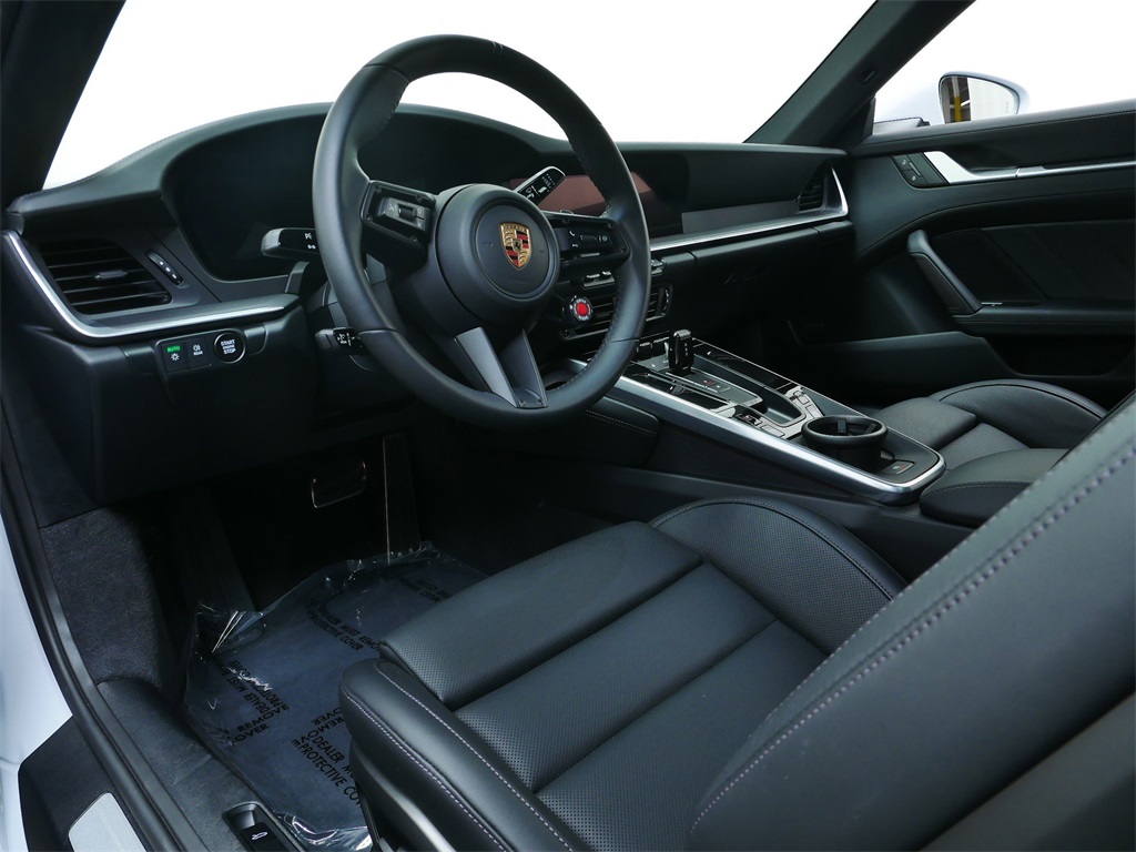 2025 Porsche 911 S photo 4