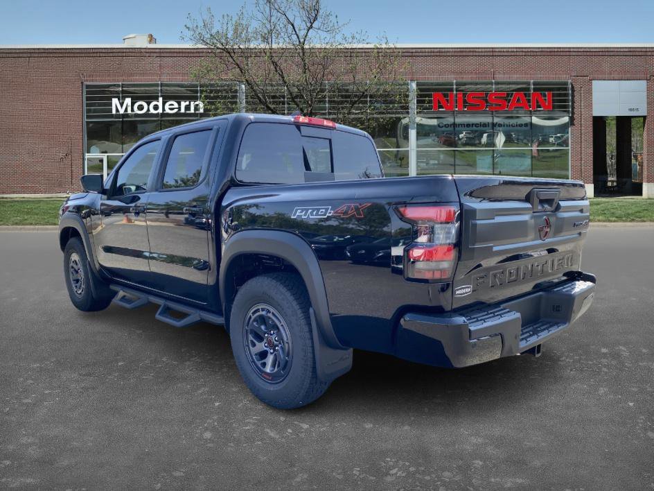 2026 Nissan Frontier Crew Cab PRO-4X photo 2