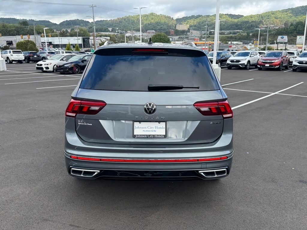 2022 Volkswagen Tiguan SEL Premium R-Line photo 4