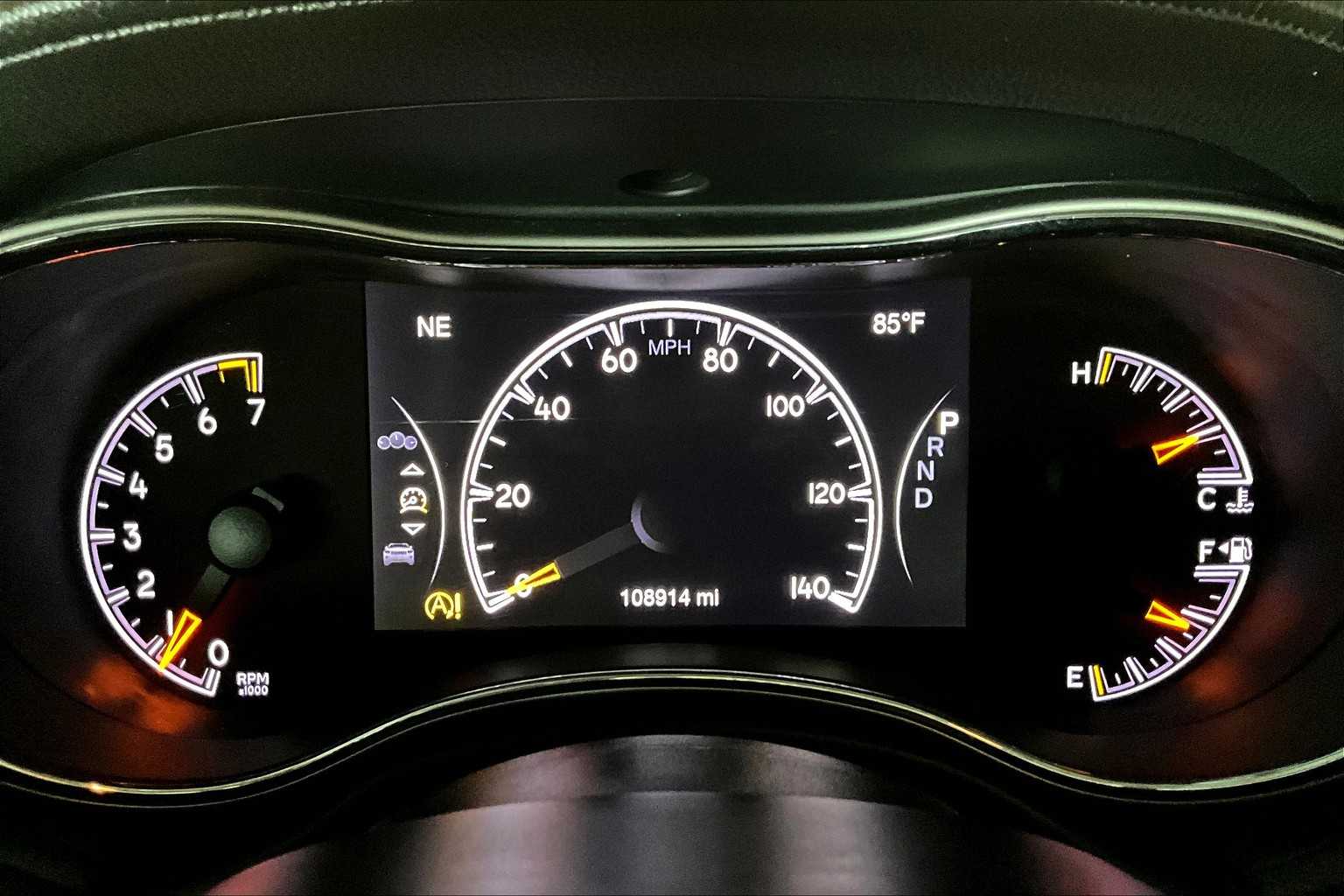 2017 Jeep Grand Cherokee Summit photo 23