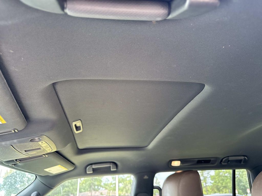2022 Nissan Armada Platinum photo 18