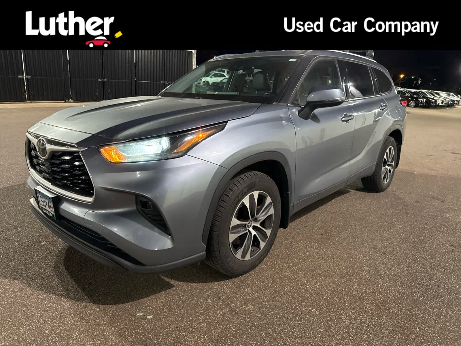 2021 Toyota Highlander XLE's photo
