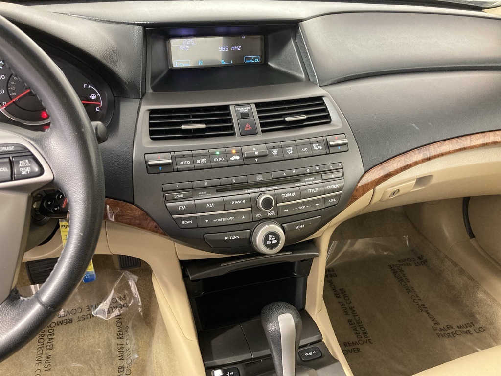Used 2011 Honda Accord EX-L with VIN 1HGCP2F8XBA078284 for sale in Stillwater, Minnesota