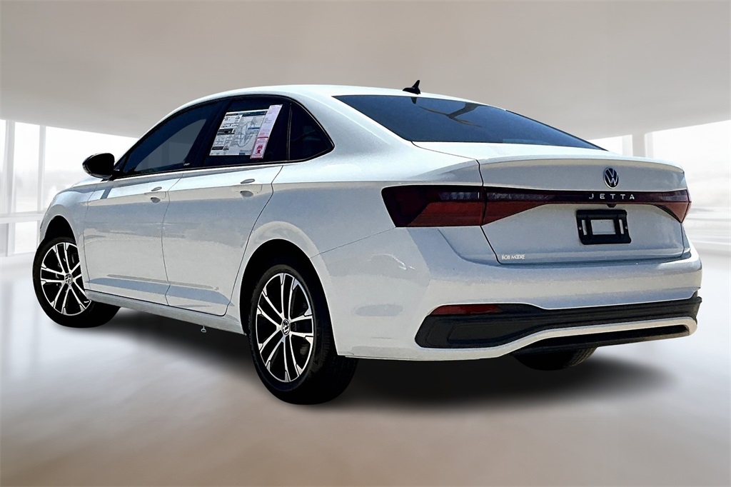 2025 Volkswagen Jetta 1.5T Sport photo 3