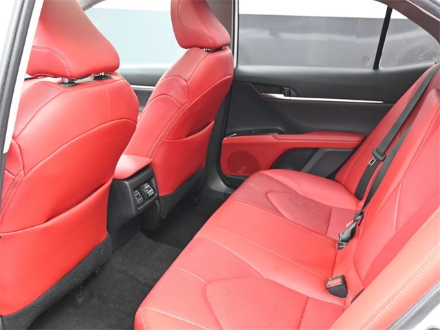 2020 Toyota Camry XSE photo 10
