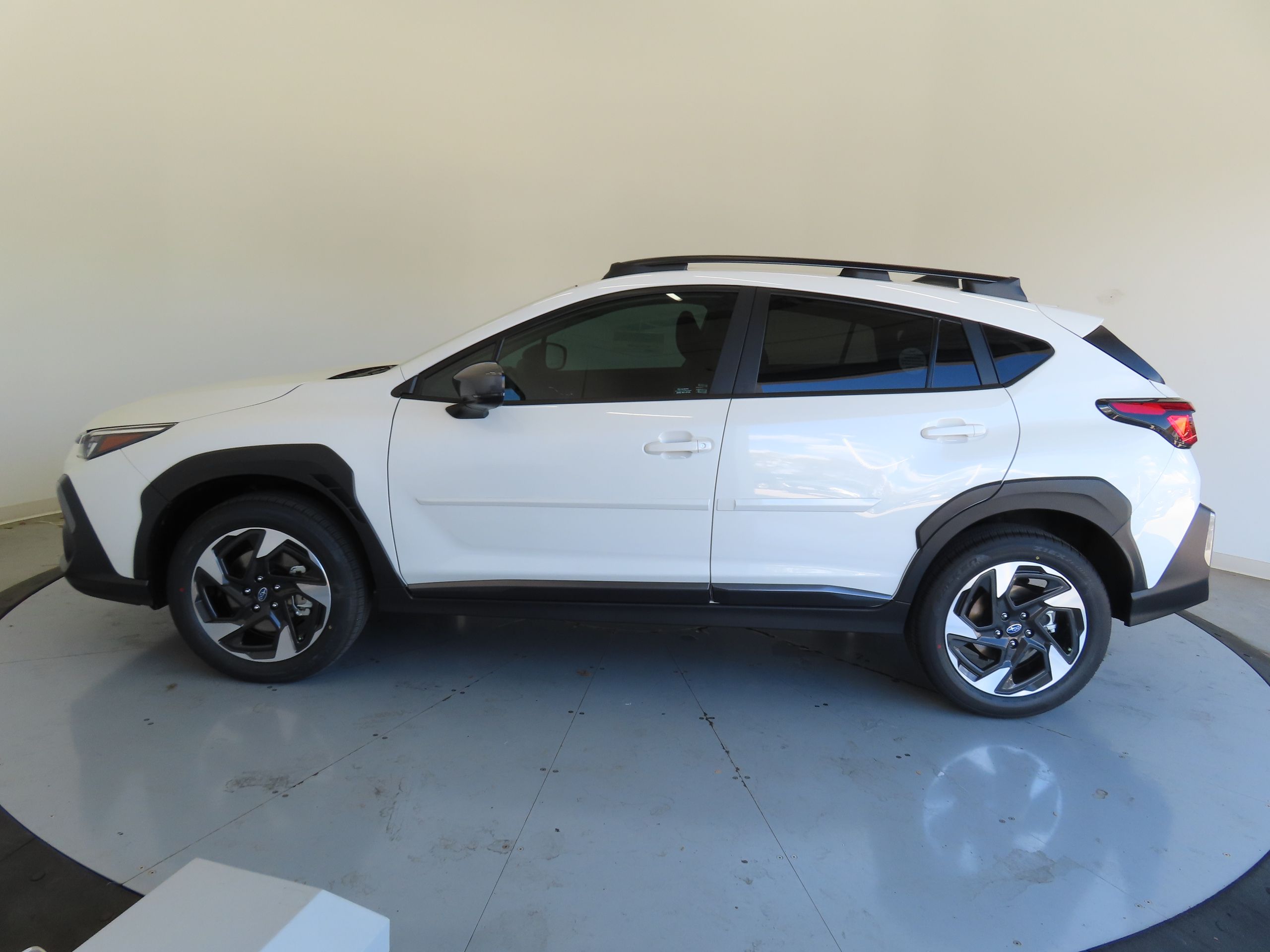 2025 Subaru Crosstrek Limited photo 6