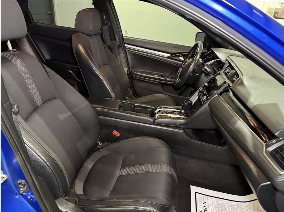 2020 Honda Civic Sport photo 25