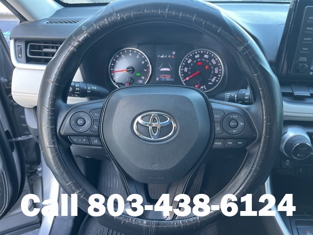 2021 Toyota RAV4 XLE photo 16
