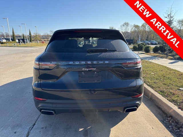 2020 Porsche Cayenne Base photo 2