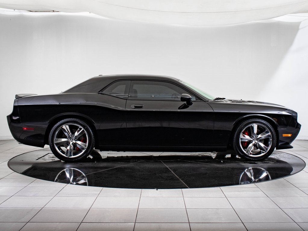 2009 Dodge Challenger SRT8 photo 9