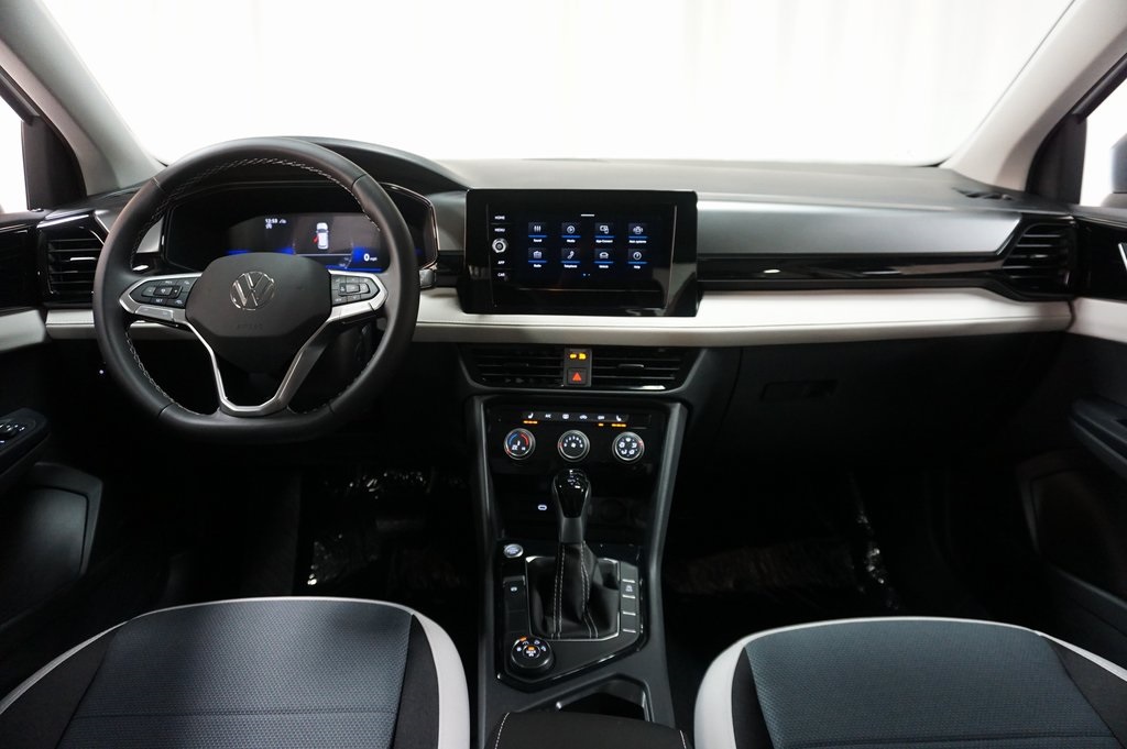 2025 Volkswagen Taos S photo 12