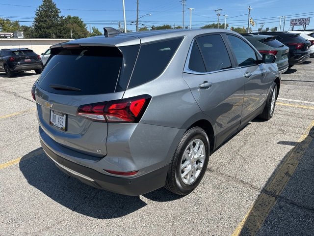 2024 Chevrolet Equinox LT photo 3