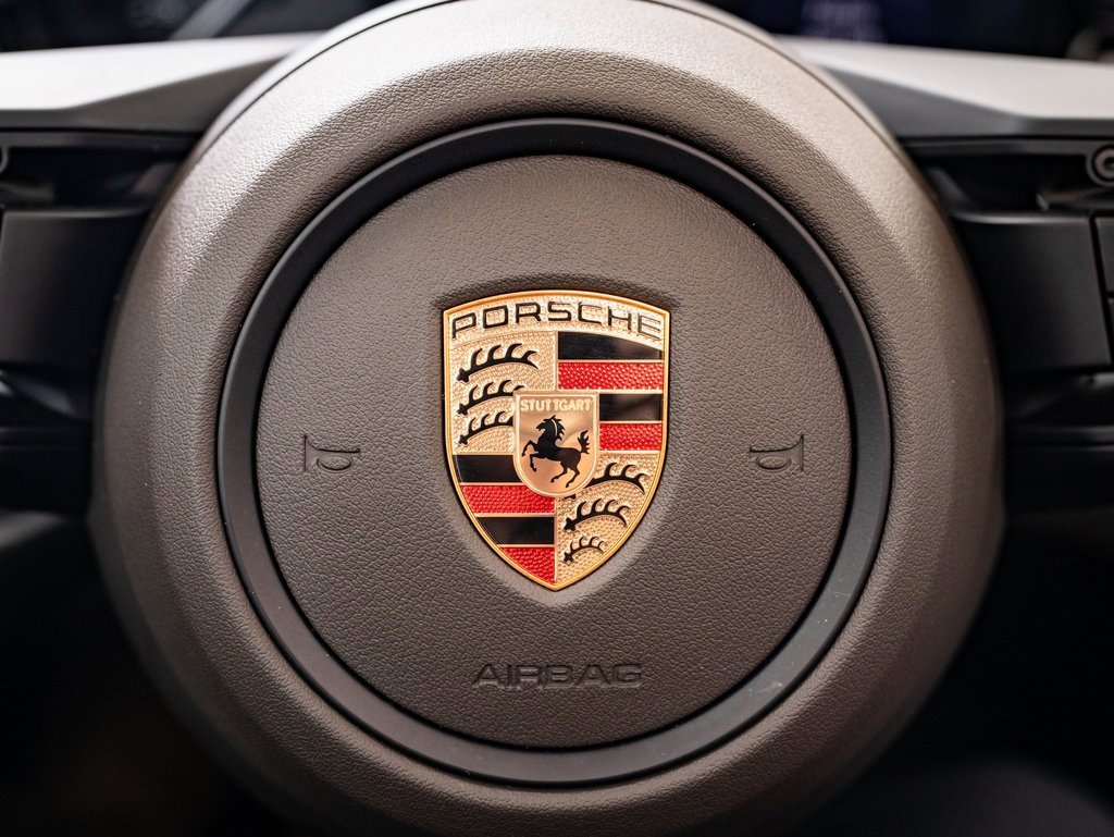2024 Porsche Macan T photo 25