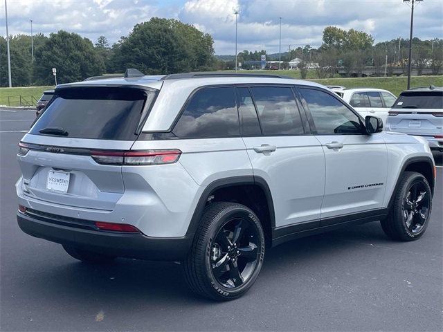 2025 Jeep Grand Cherokee Altitude X photo 3