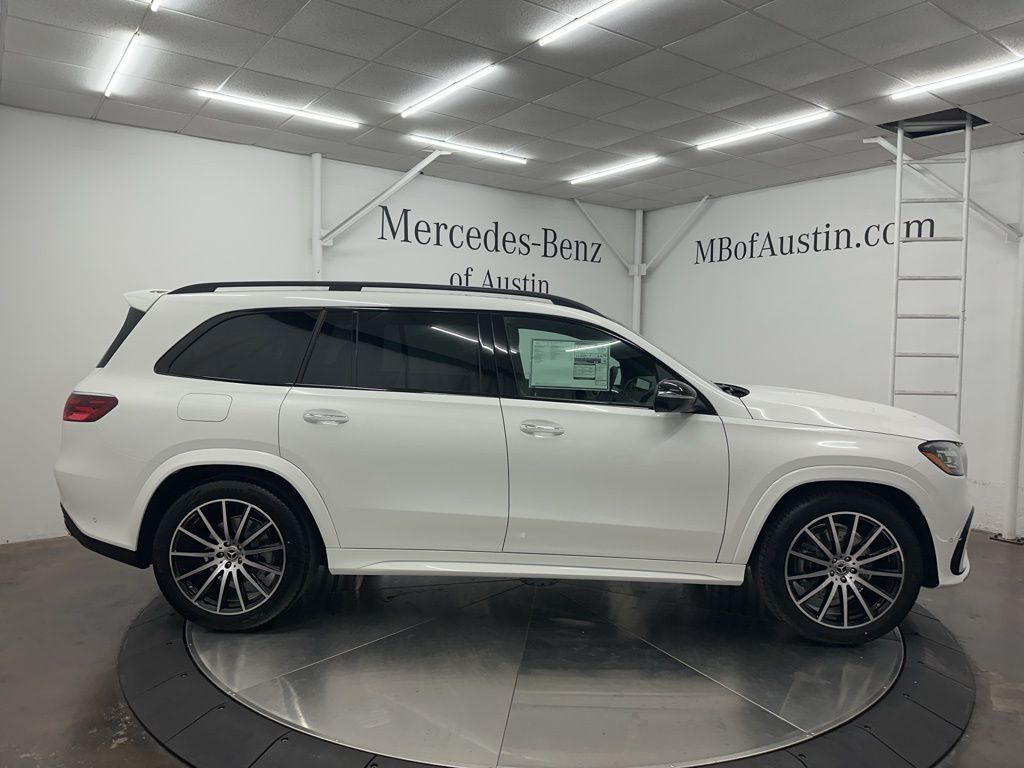 2026 Mercedes Benz GLS 450 4MATIC photo 7