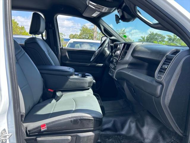 2025 Ram 3500 Tradesman photo 19