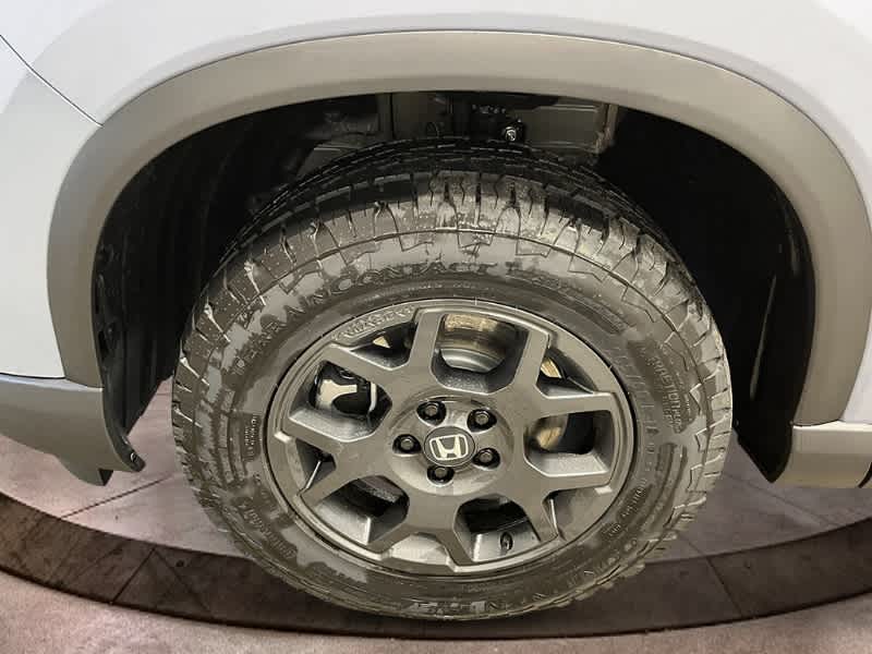 2025 Honda Pilot TrailSport photo 8