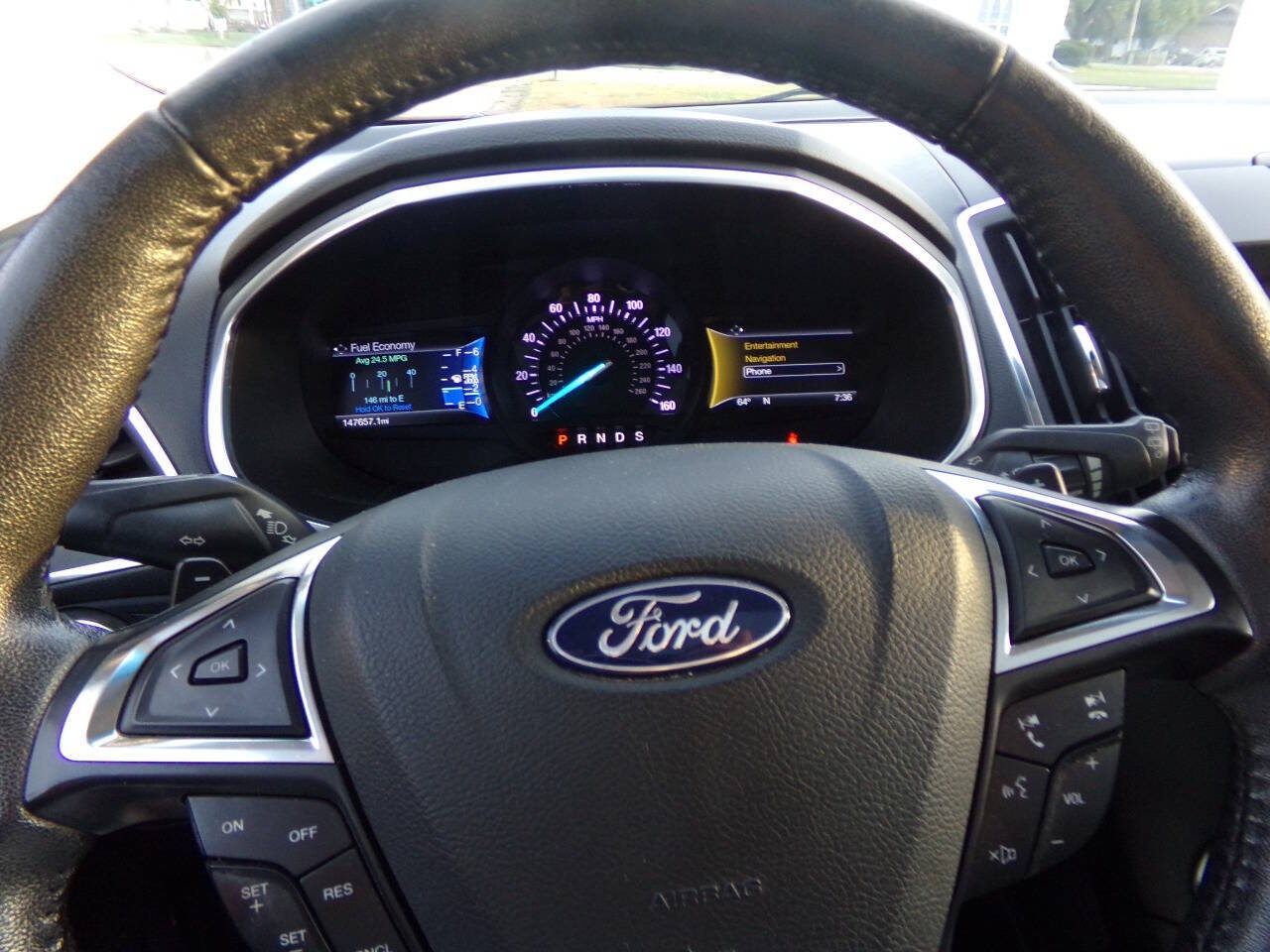2018 Ford Edge Titanium photo 16