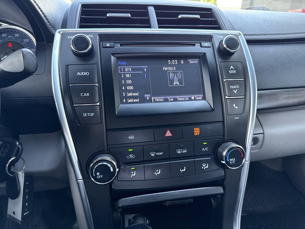 2017 Toyota Camry LE photo 22