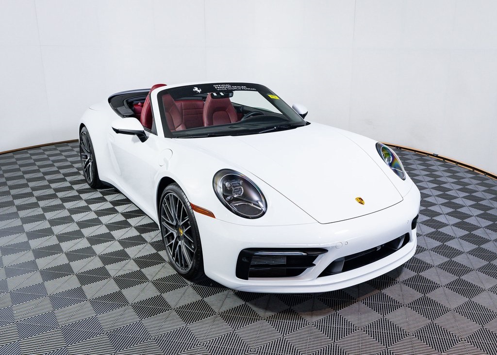 2023 Porsche 911 4 photo 17