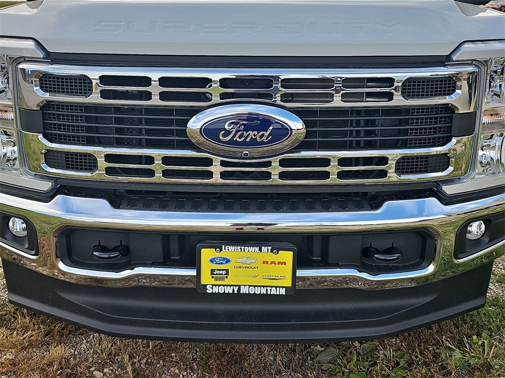 2025 Ford F-350 XLT photo 19