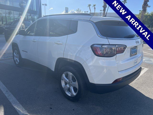 2021 Jeep Compass Latitude photo 3