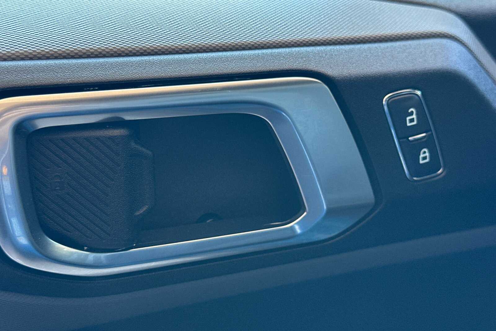 2024 Ford Bronco Big Bend photo 11
