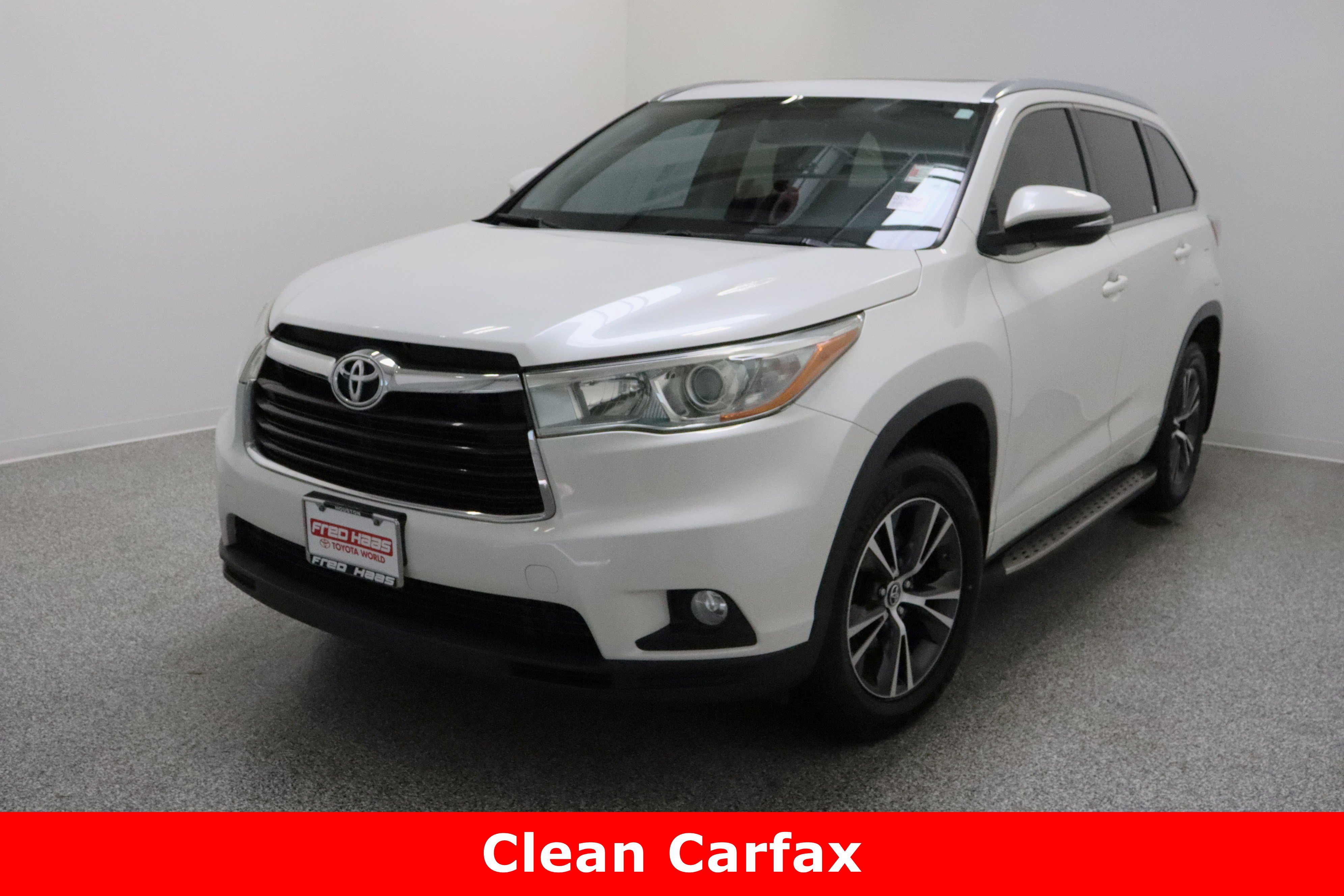 Pre-Owned 2016 Toyota Highlander FWD XLE 3.5L Sport Utility in