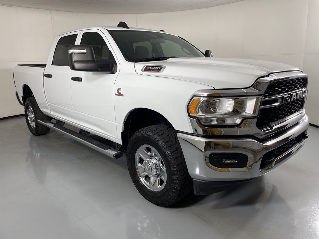 2023 Ram 2500 Tradesman photo 2