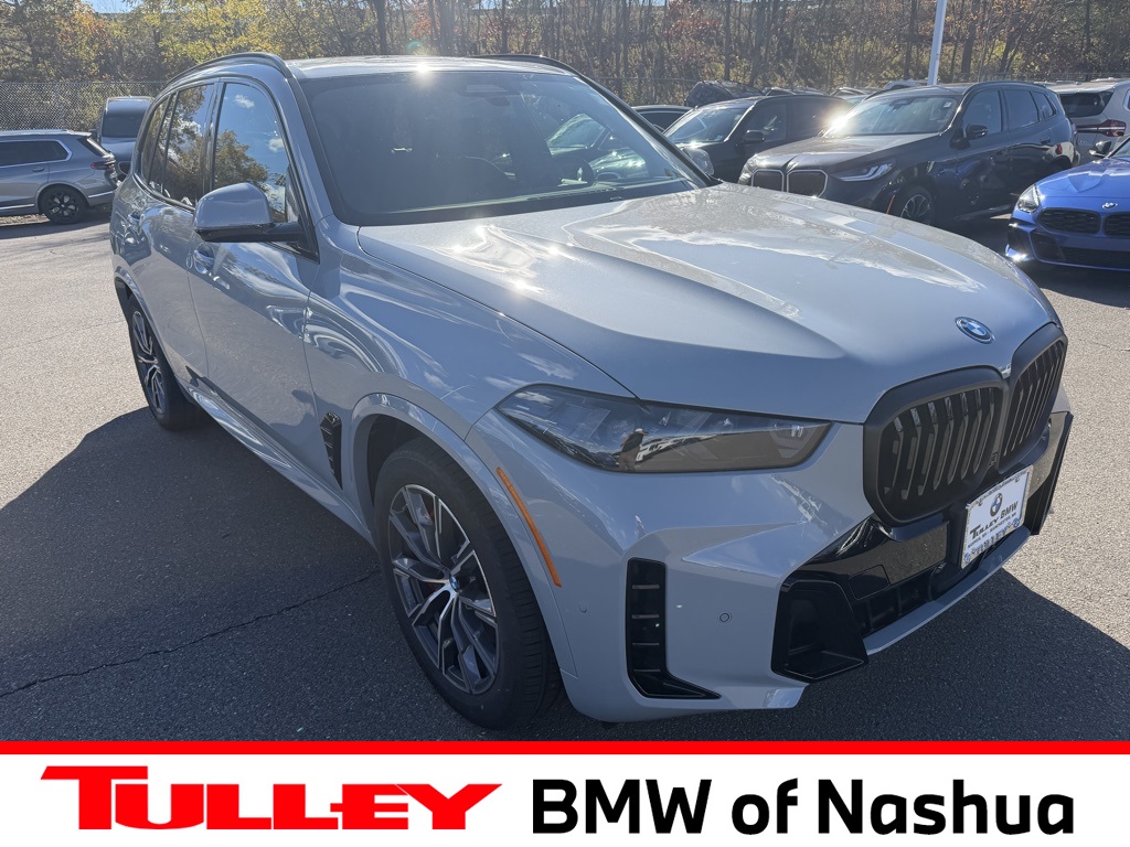 2026 BMW X5 50e's photo