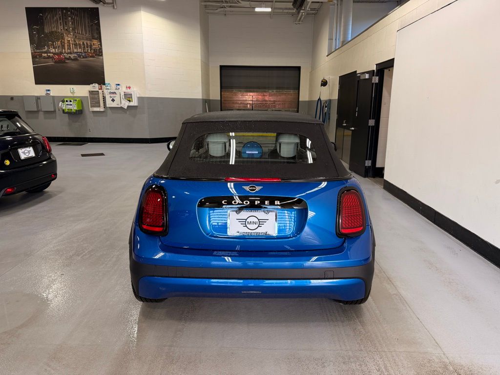 2026 Mini Cooper Convertible Signature photo 4