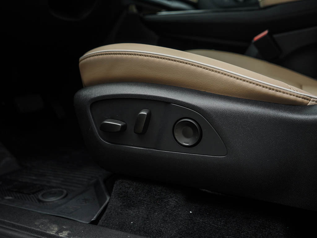 2026 Buick Enclave Preferred photo 19