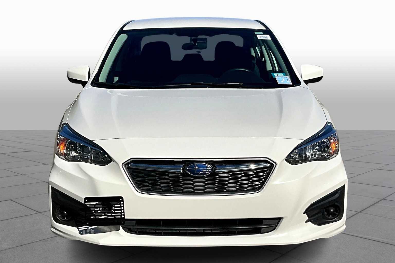 2019 Subaru Impreza Premium photo 3