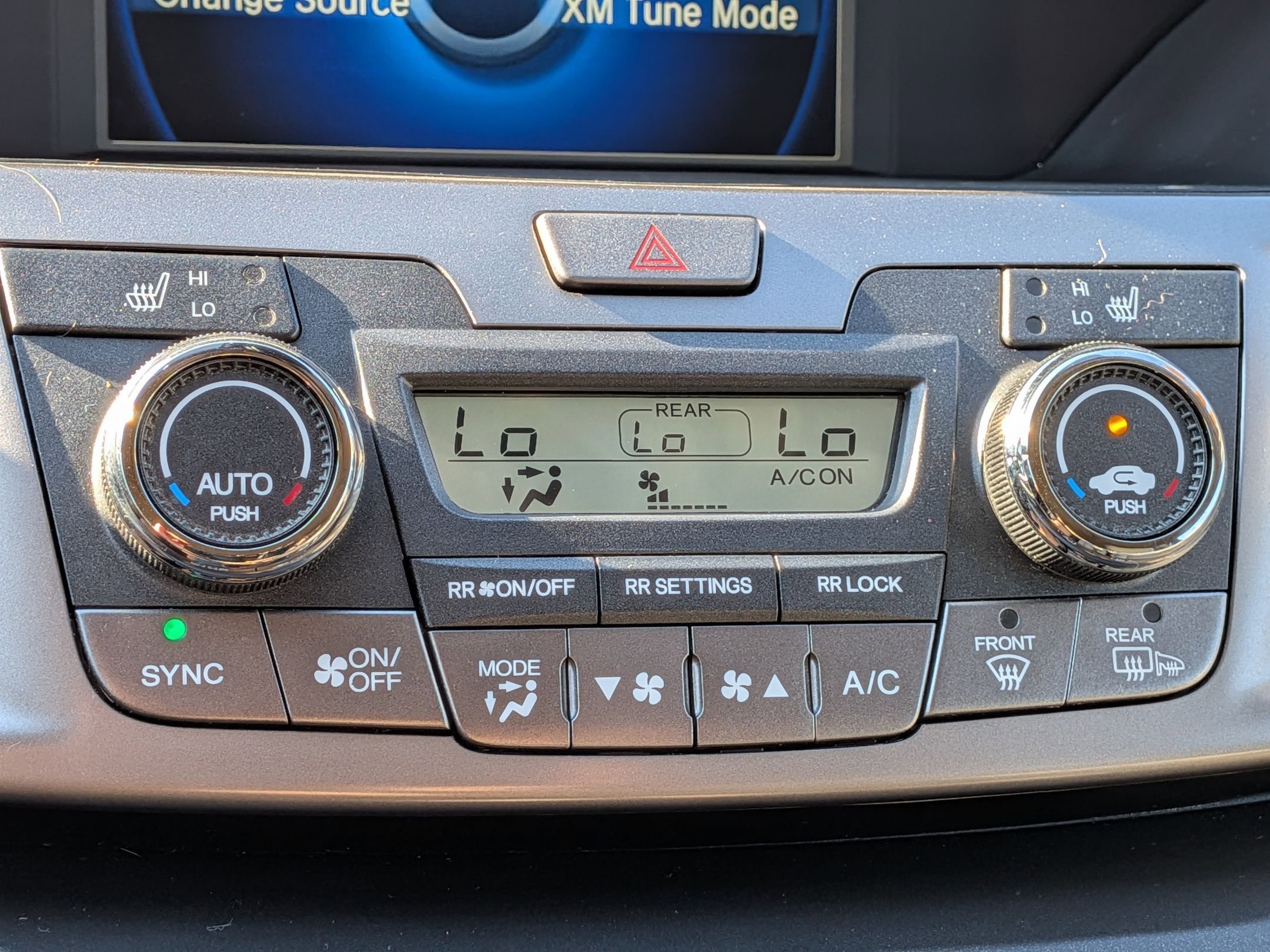 2016 Honda Odyssey EX-L photo 19