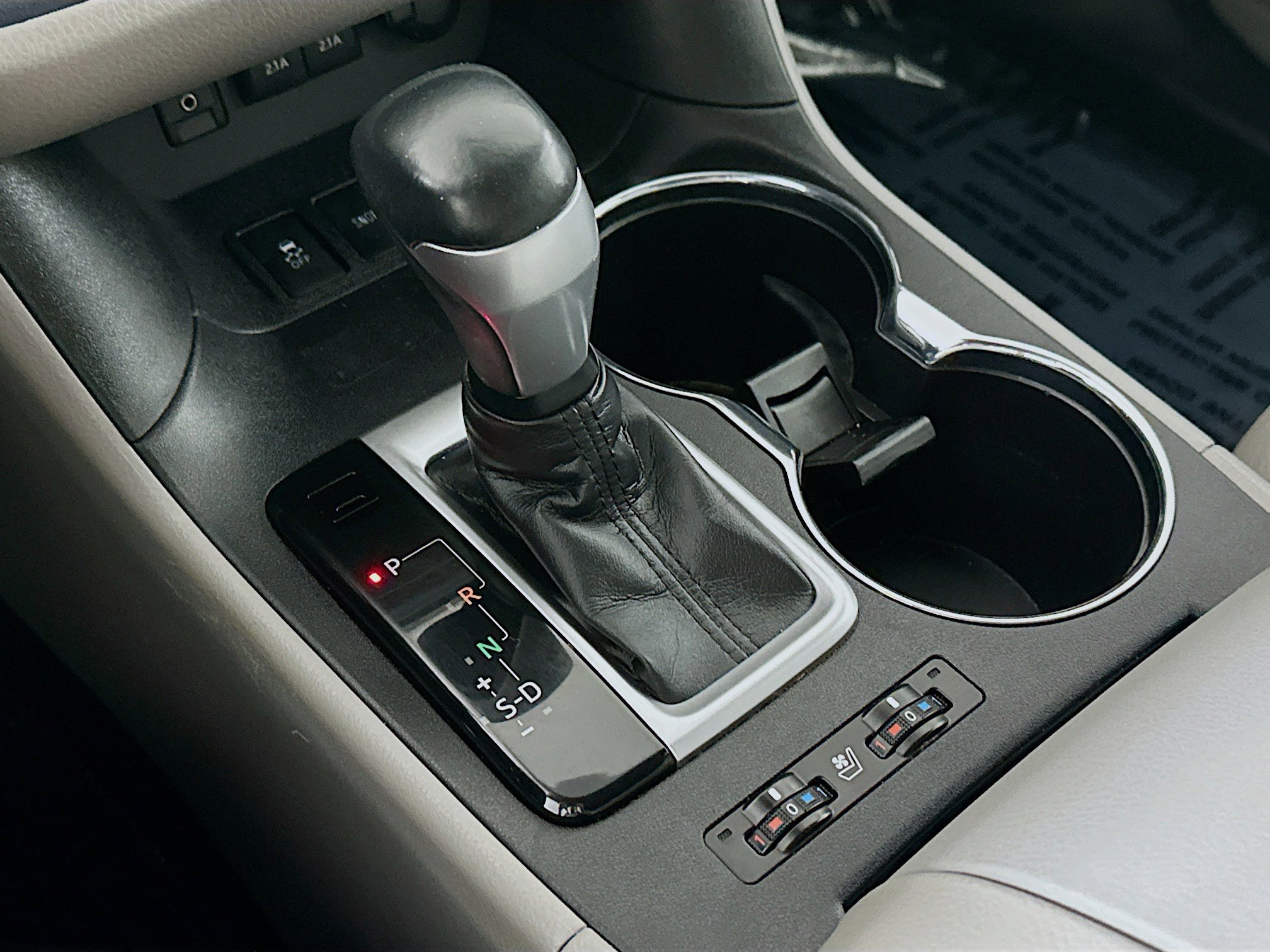 2018 Toyota Highlander Limited photo 16
