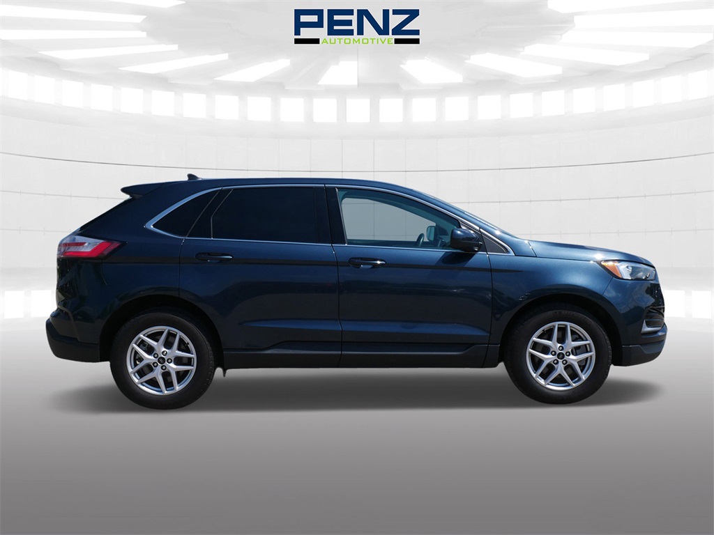 2023 Ford Edge SEL photo 8