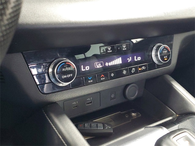 2022 Mitsubishi Outlander SEL photo 19