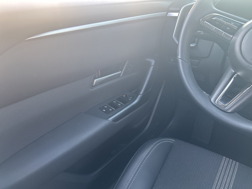 2025 Mazda CX-50 2.5 Select photo 22